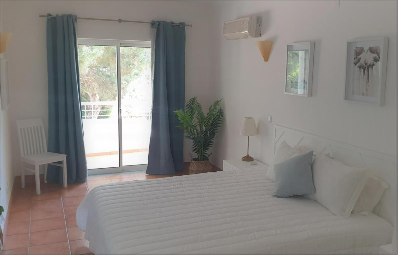 Apartment Vila Mos In Porto Mos Beach Lagos Bagian luar foto